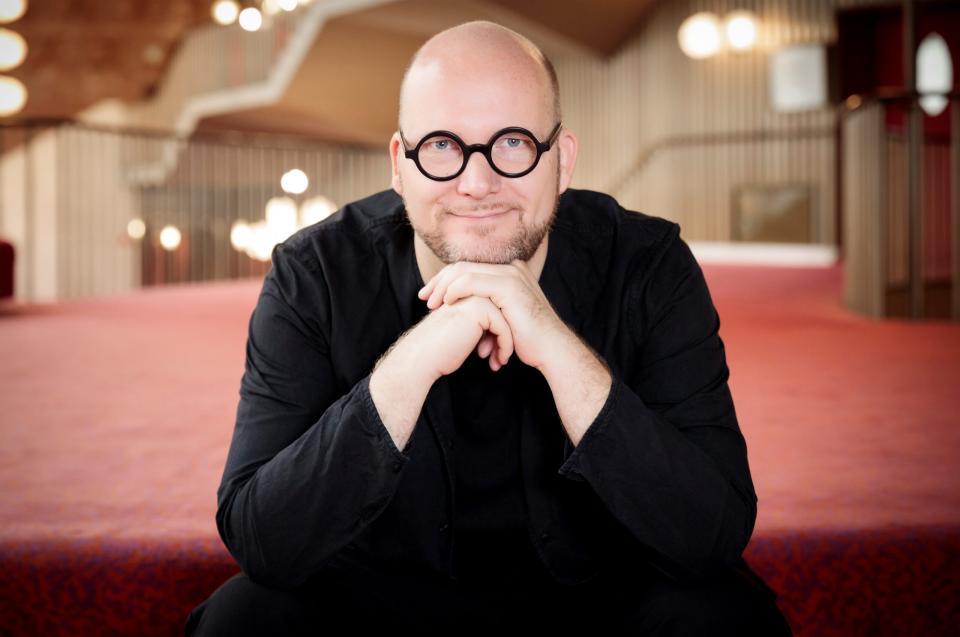 Sebastian F. Schwarz